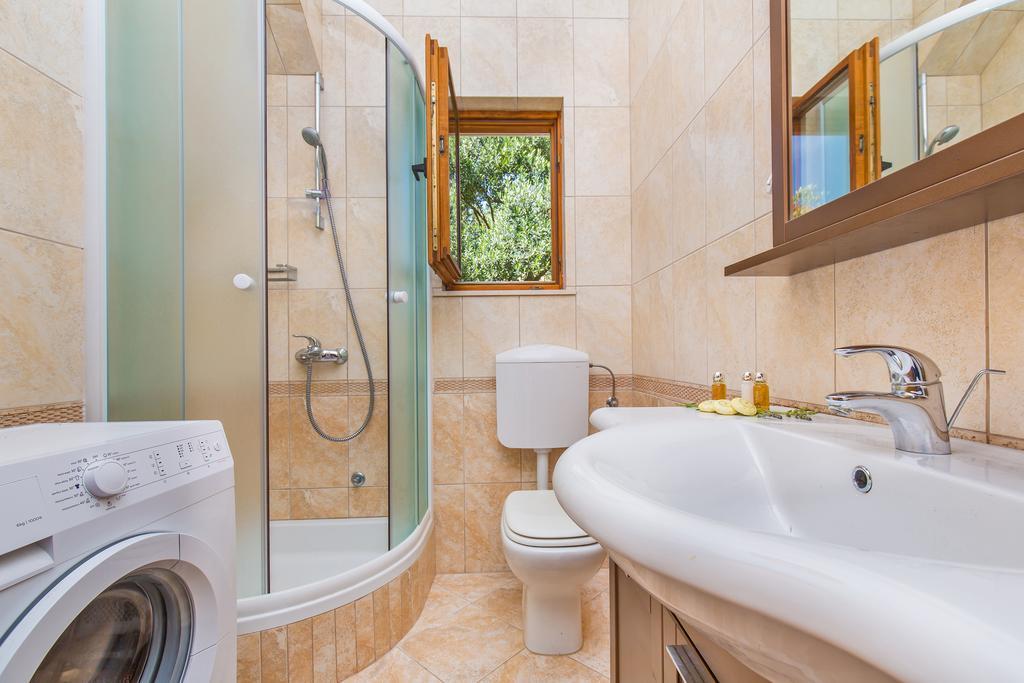 Apartment Lujak Donje Celo Екстериор снимка