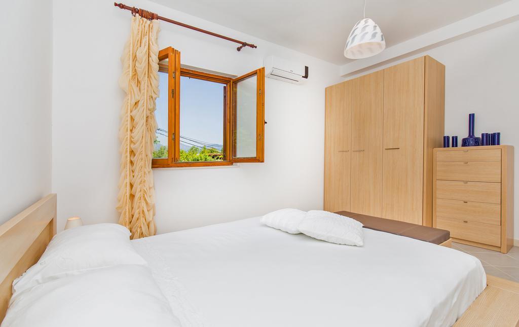 Apartment Lujak Donje Celo Екстериор снимка