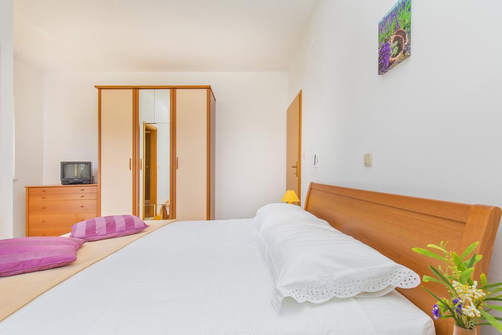 Apartment Lujak Donje Celo Екстериор снимка